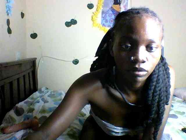Luna-Noir webcam