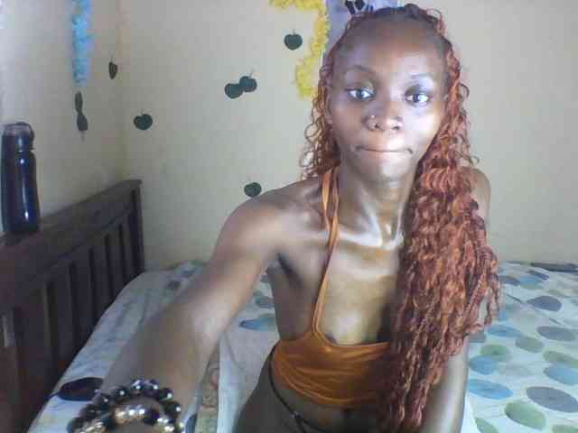 Luna-Noir webcam