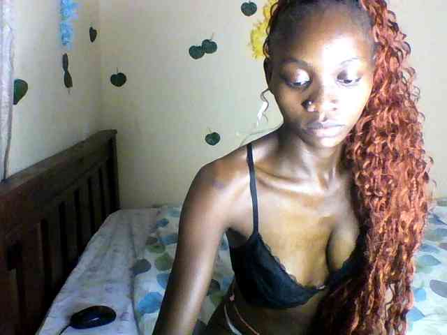 Luna-Noir webcam