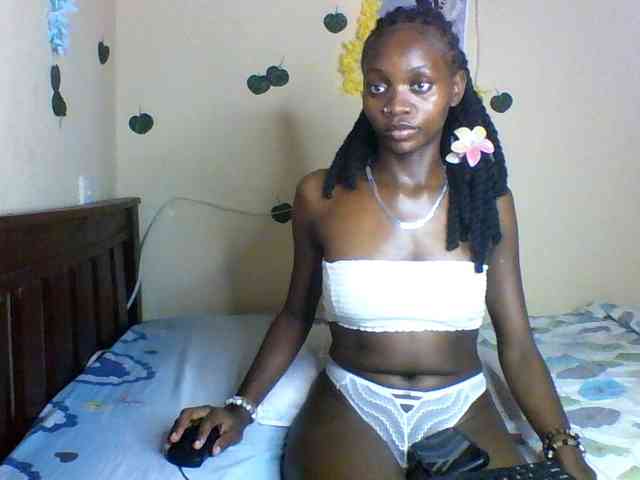 Luna-Noir webcam