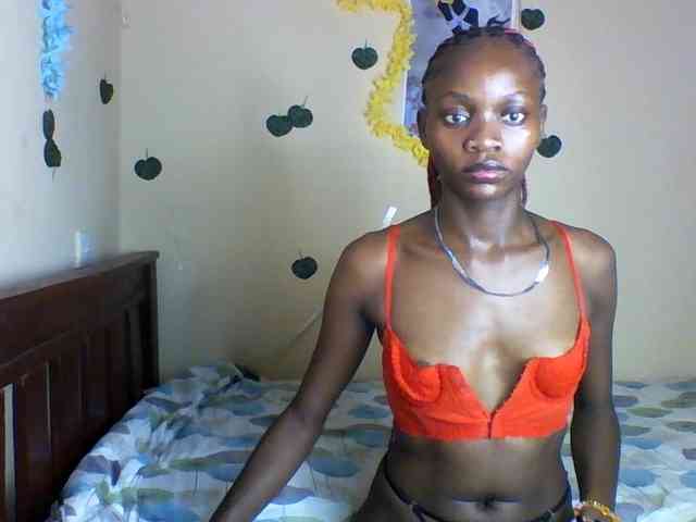 Luna-Noir webcam