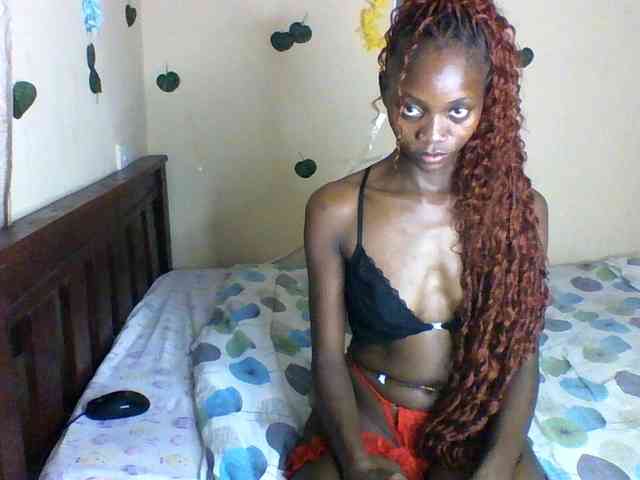 Luna-Noir webcam