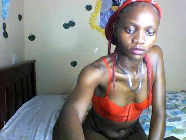 Luna-Noir webcam