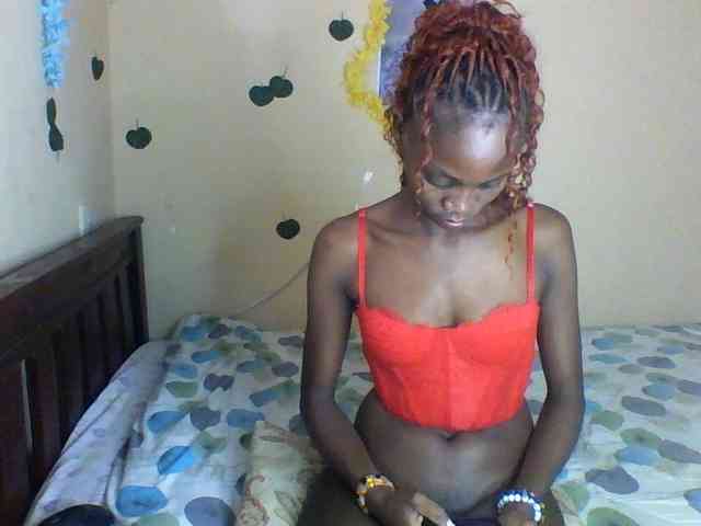Luna-Noir webcam
