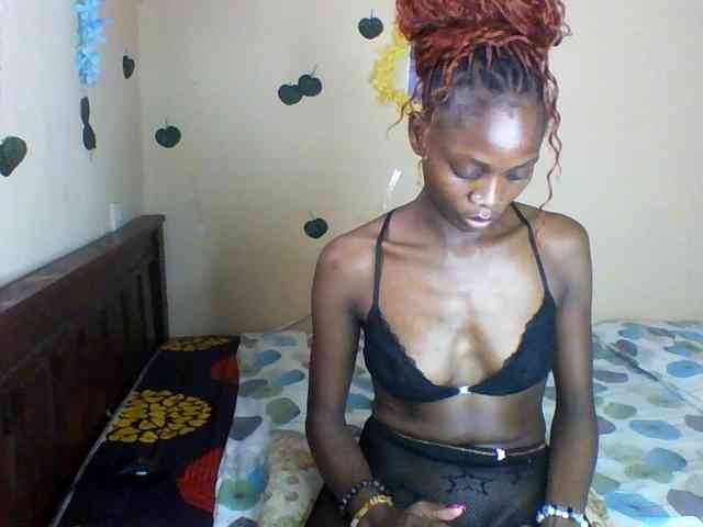 Luna-Noir webcam