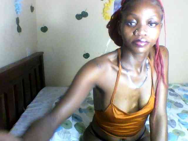 Luna-Noir webcam
