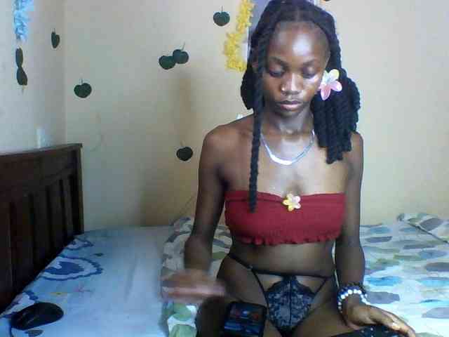 Luna-Noir webcam