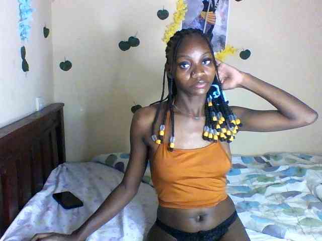 Luna-Noir webcam