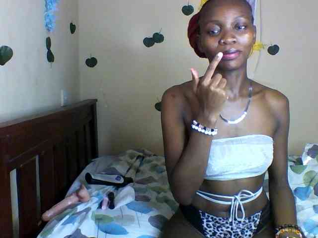Luna-Noir webcam