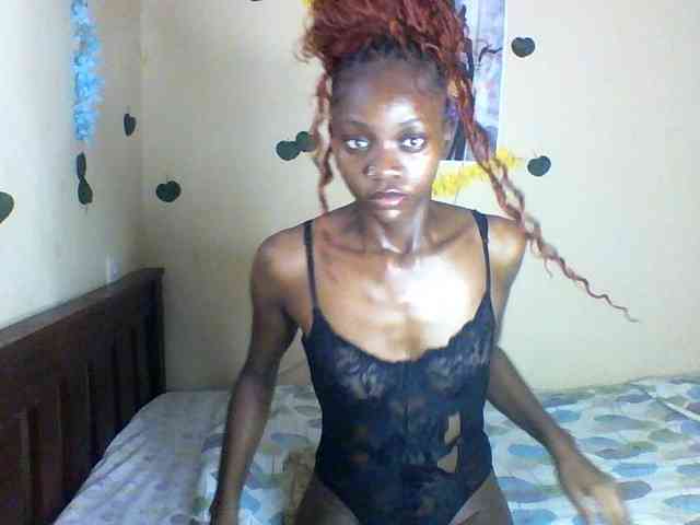 Luna-Noir webcam