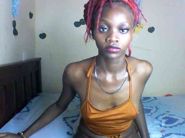 Luna-Noir webcam