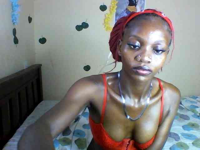 Luna-Noir webcam