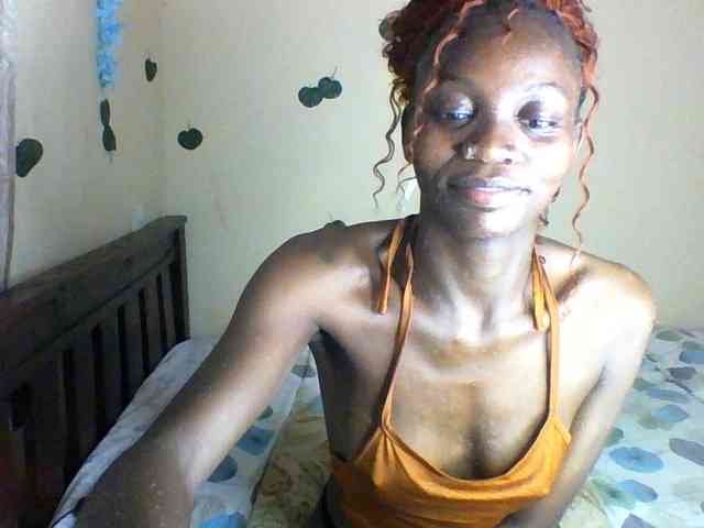 Luna-Noir webcam