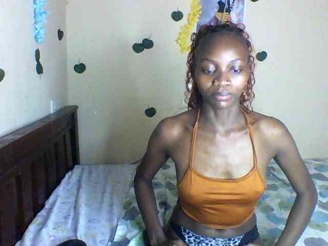 Luna-Noir webcam