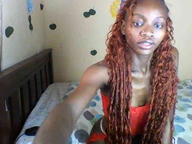 Luna-Noir webcam