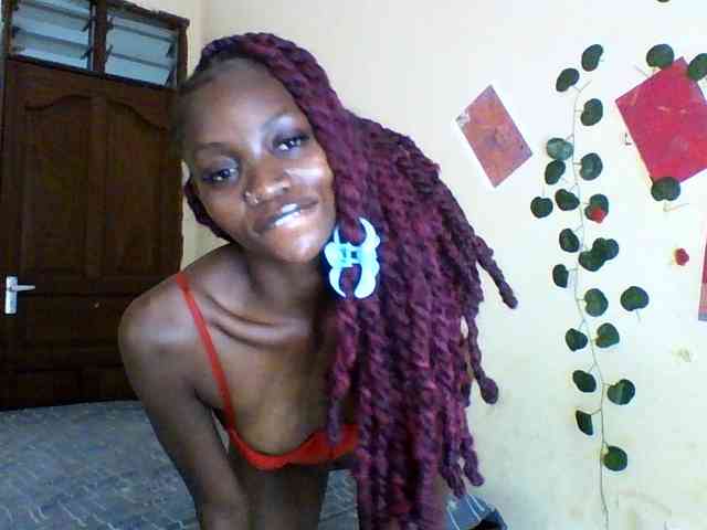 Luna-Noir webcam