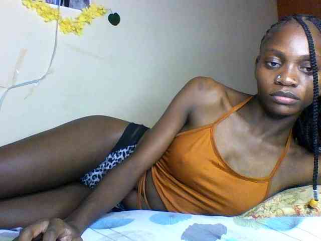 Luna-Noir webcam