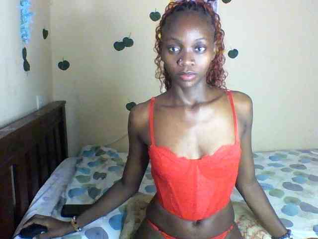 Luna-Noir webcam