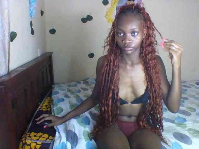 Luna-Noir webcam