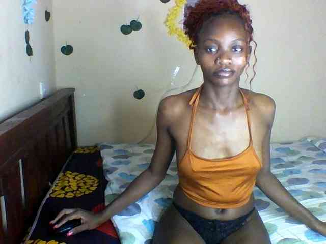 Luna-Noir webcam