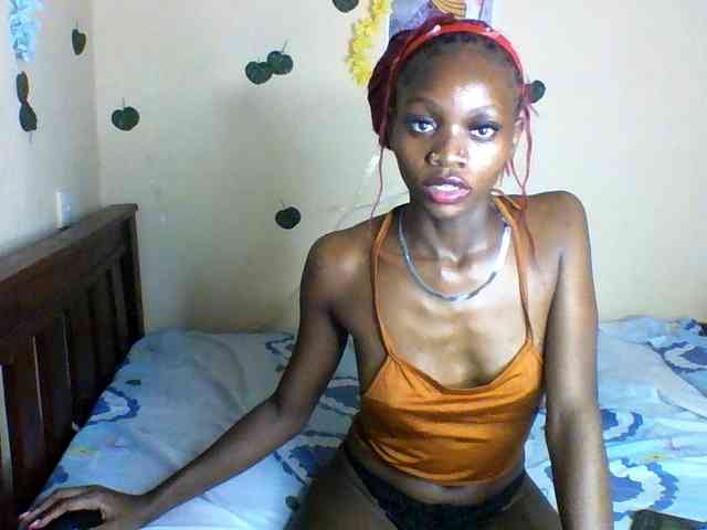 Luna-Noir webcam