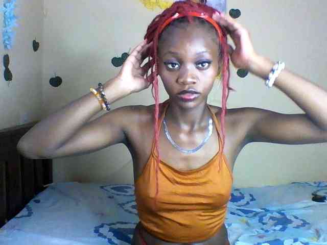 Luna-Noir webcam