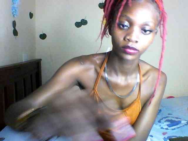 Luna-Noir webcam