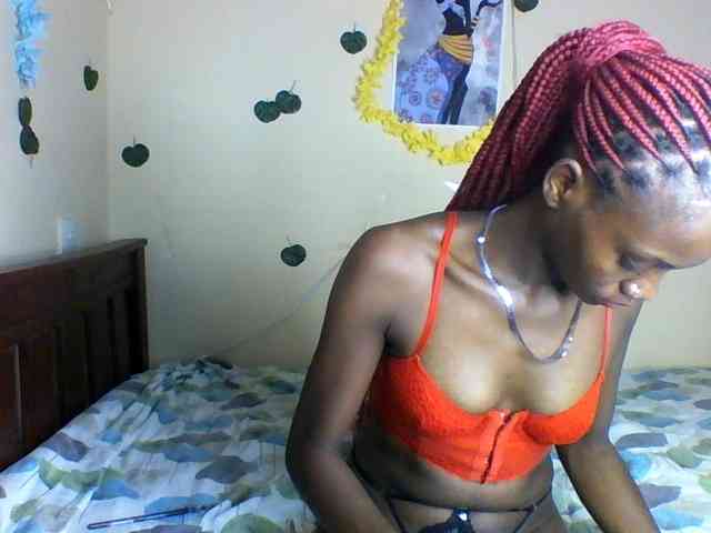 Luna-Noir webcam