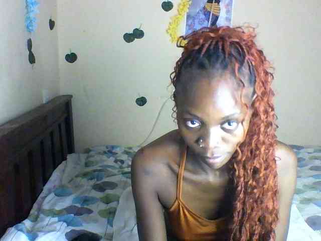 Luna-Noir webcam