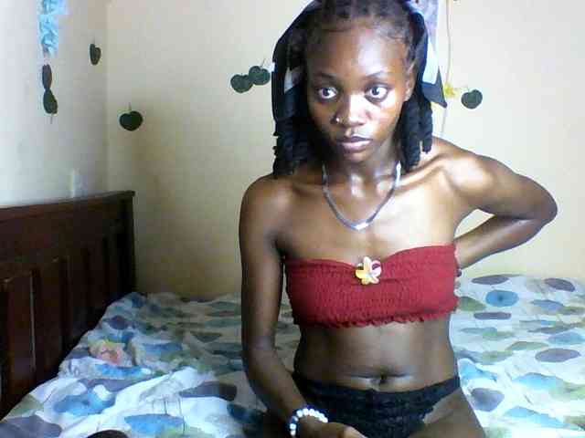 Luna-Noir webcam