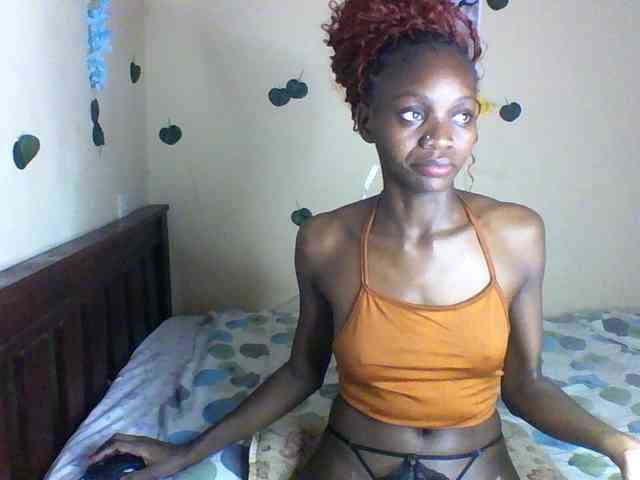 Luna-Noir webcam