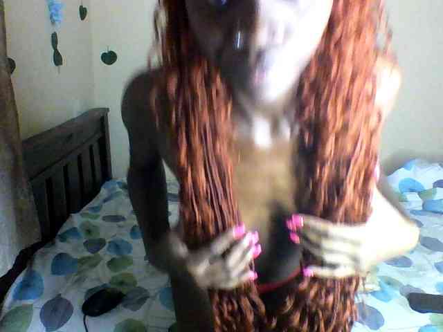 Luna-Noir webcam