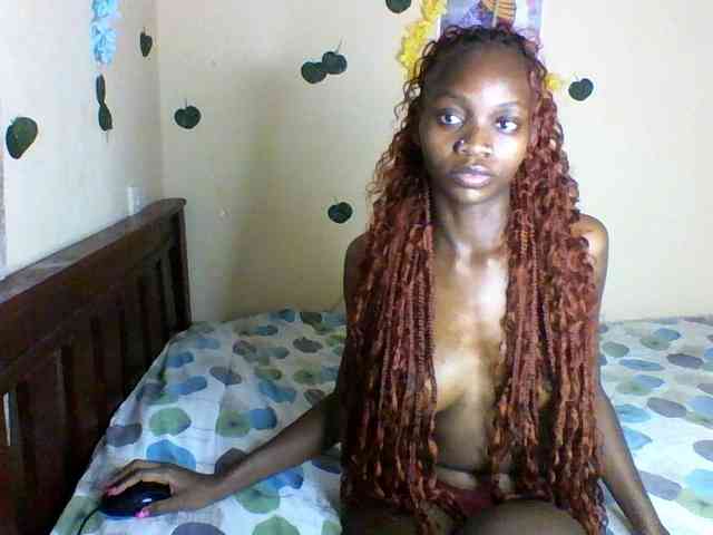 Luna-Noir webcam