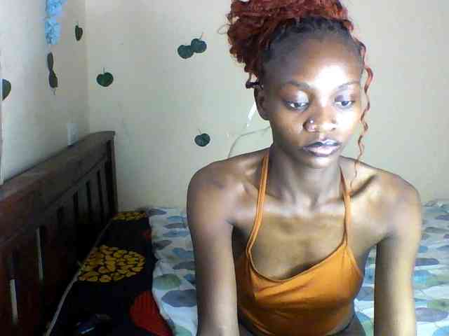 Luna-Noir webcam