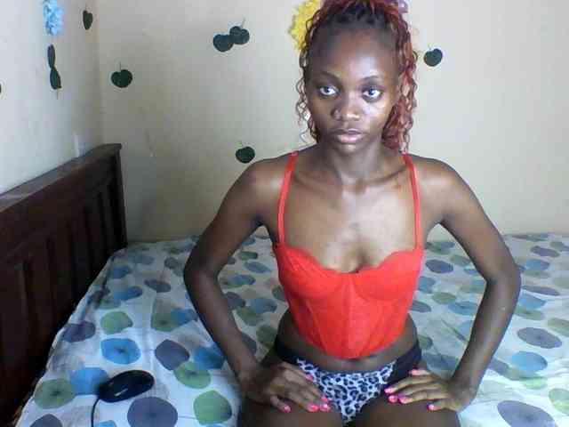 Luna-Noir webcam