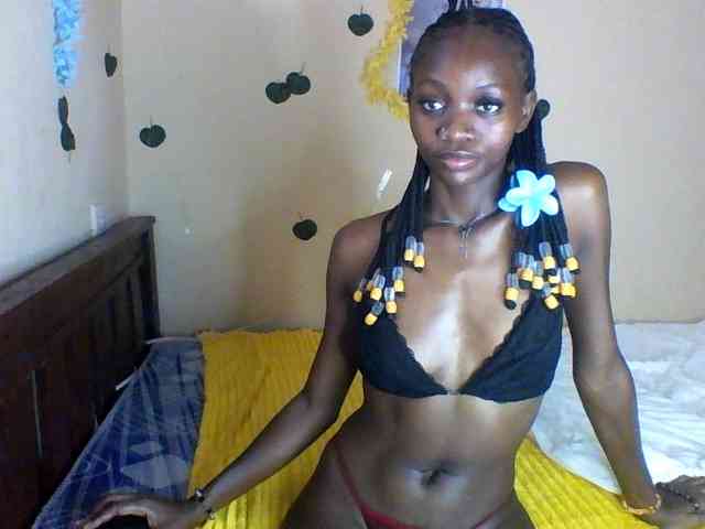 Luna-Noir webcam