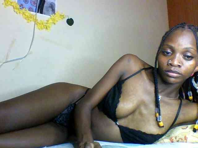 Luna-Noir webcam