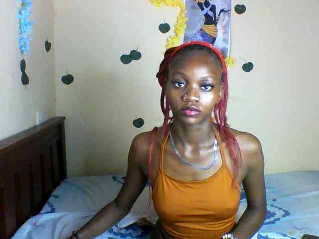 Luna-Noir webcam