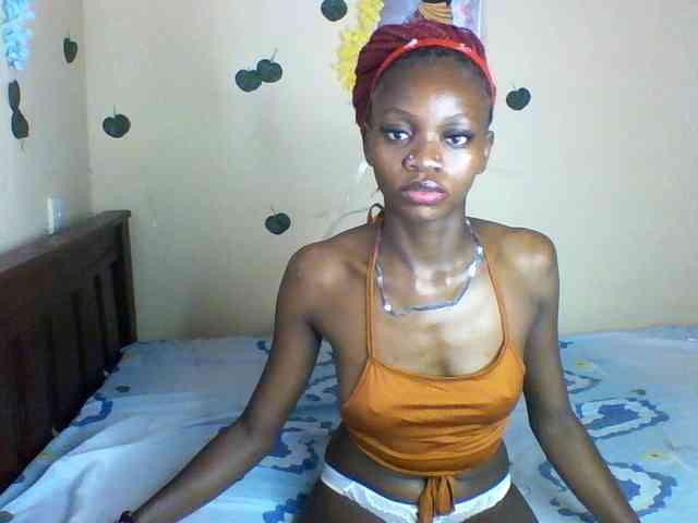 Luna-Noir webcam