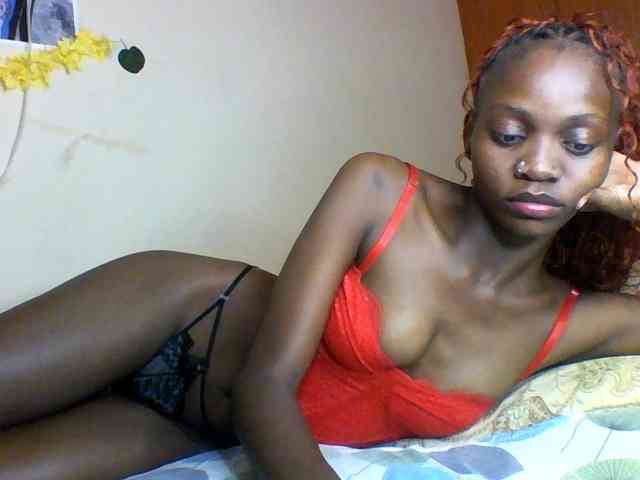 Luna-Noir webcam