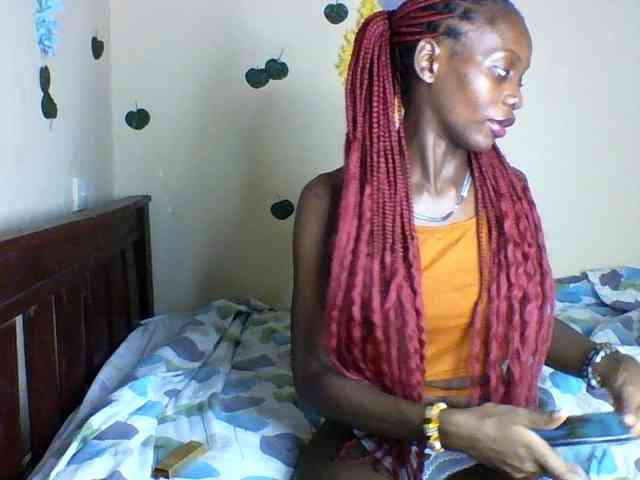Luna-Noir webcam