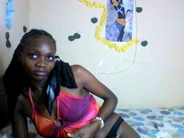 Luna-Noir webcam