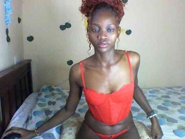 Luna-Noir webcam
