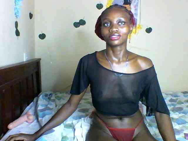 Luna-Noir webcam