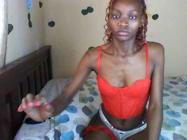 Luna-Noir webcam