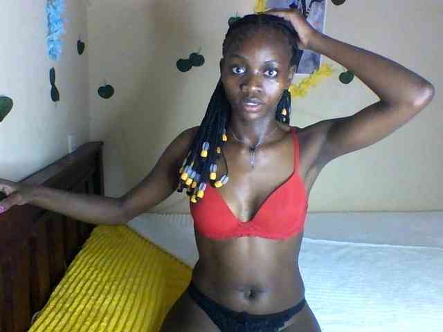 Luna-Noir webcam