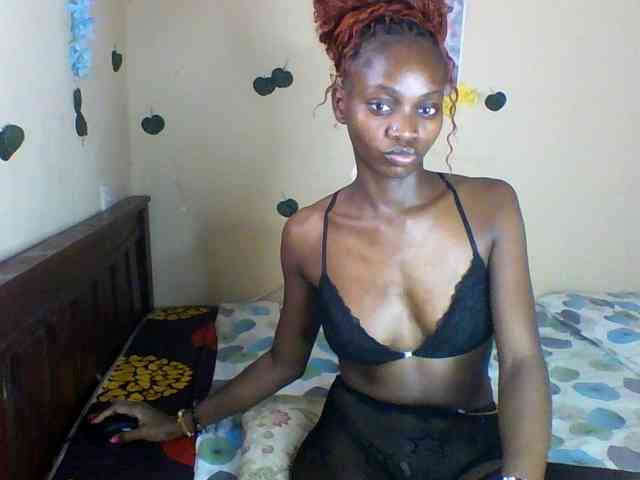 Luna-Noir webcam