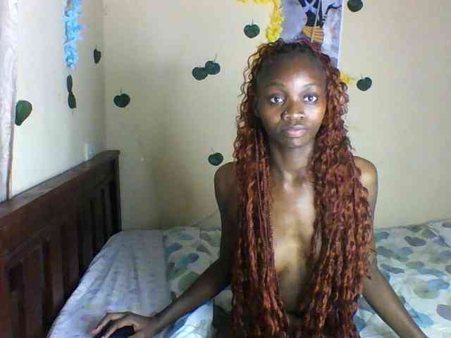 Luna-Noir webcam