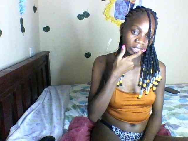 Luna-Noir webcam