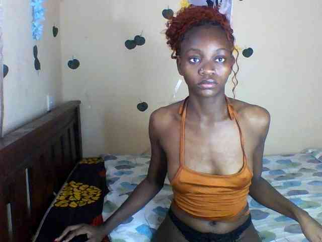 Luna-Noir webcam